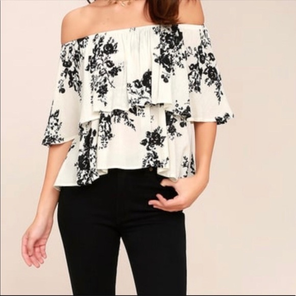 Lulus Tops - Off the shoulder top - lulus